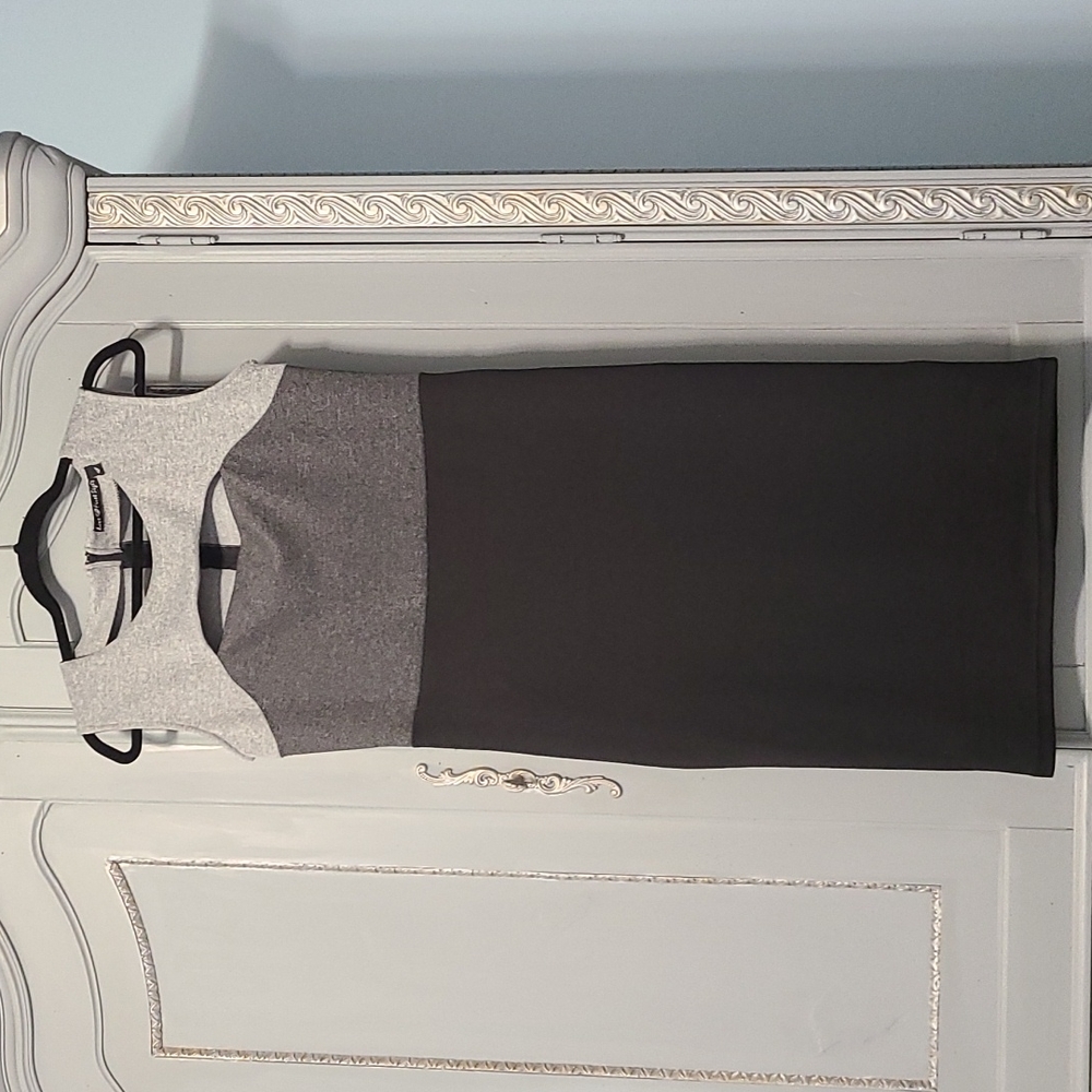 Dress cut out on chest